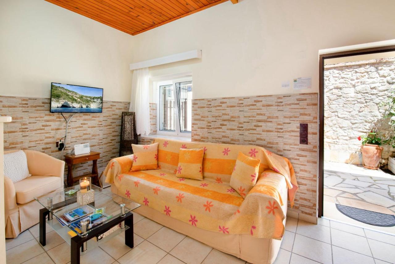 Nina Apartment Gaios Exterior photo